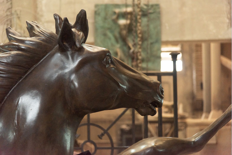 Valentino (2021). Bronce a la cera perdida, 300 x 300 x 200 cm
