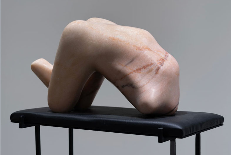 Figura 14 (2024). Mármol rosa de Portugal, 25 x 40 x 20 cm