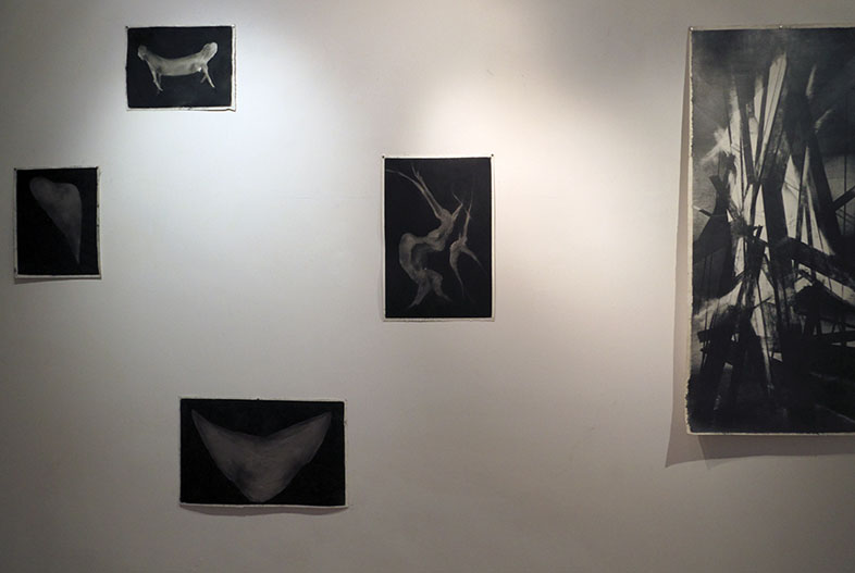 El doble es uno [The double is oneself]. Exhibition view