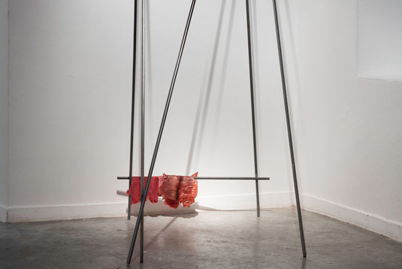 Cadalso (2016). Iron, wax and pigments, 350 x 100 x 120 cm